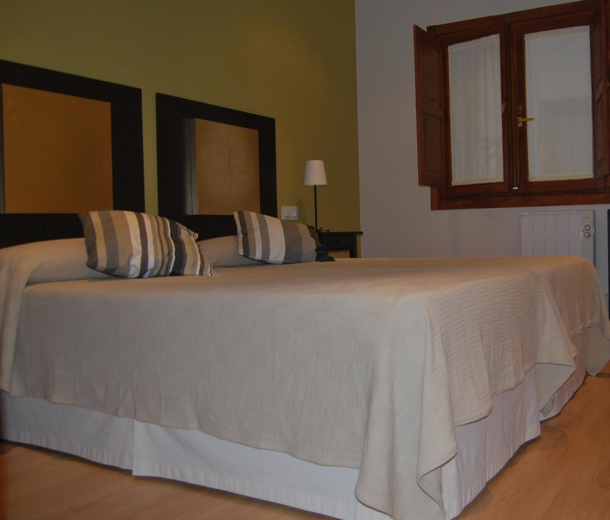 Apartamentos Plaza Mayor Llanes Ngoại thất bức ảnh